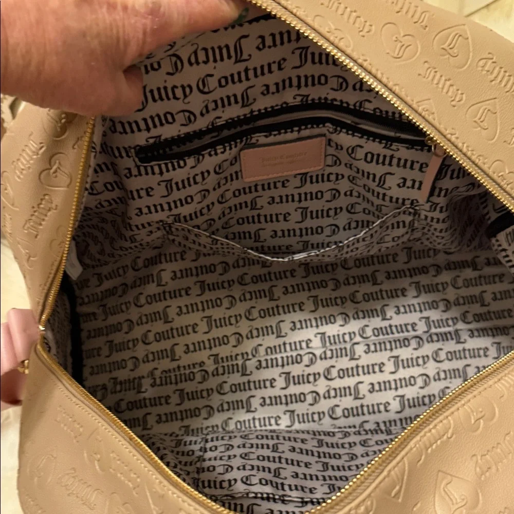 Juicy Couture Beige and Pink Logo Travel Duffle - Picture 8 of 10